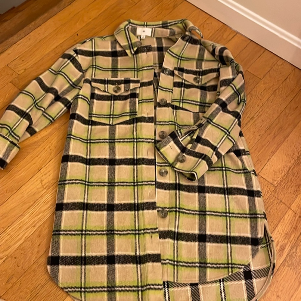 BP shacket. Worn once. Fun lime green detail
